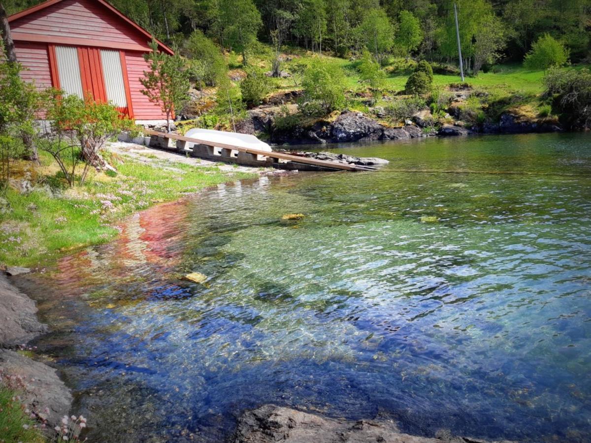 Holtarheim, Holidayhouse, Boat Included Eikefjord Exteriör bild